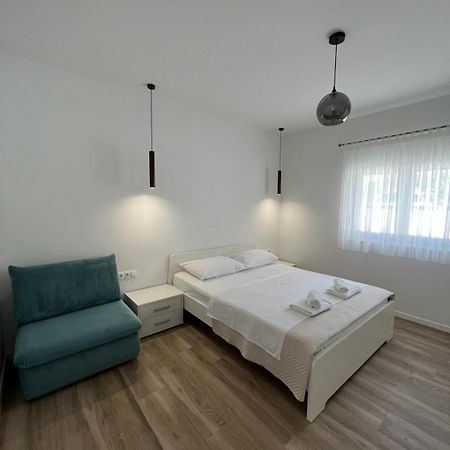 Apartments Mamma Mia Orebic Bagian luar foto